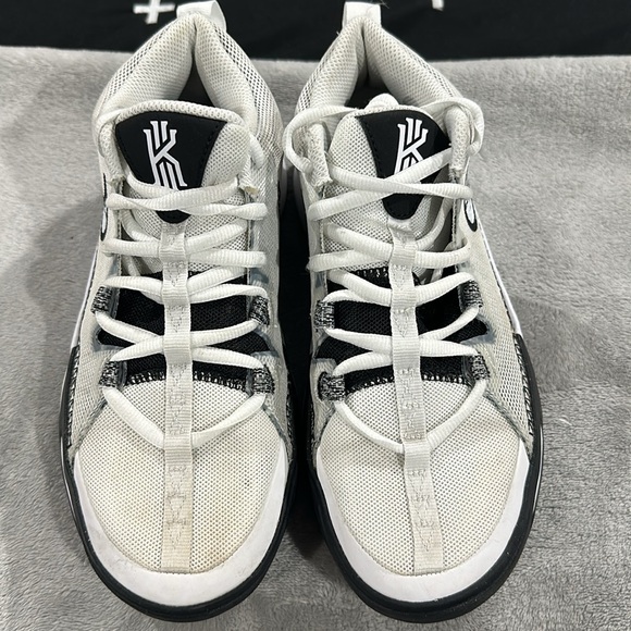 🐼🖤KOBE BRYANT EUC🖤🐼 - Picture 2 of 7